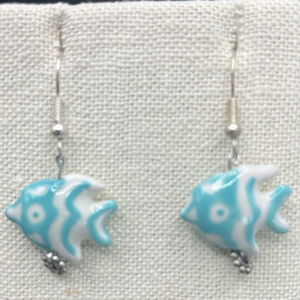 Fish Earrings - Picture 1 of 3